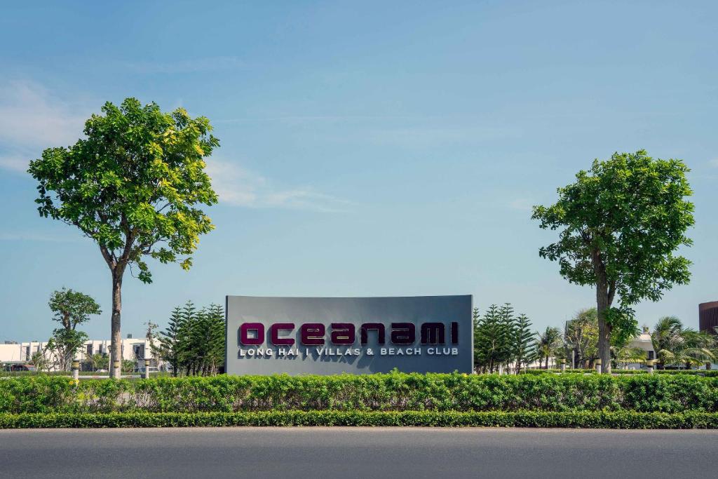 OCEANAMI & Beach Club - Okinawa Villa Long Hải